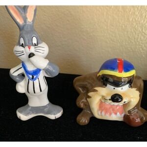 Bugs Bunny and Tazmanian Devil Salt‎ and Pepper Shakers Fair Condition